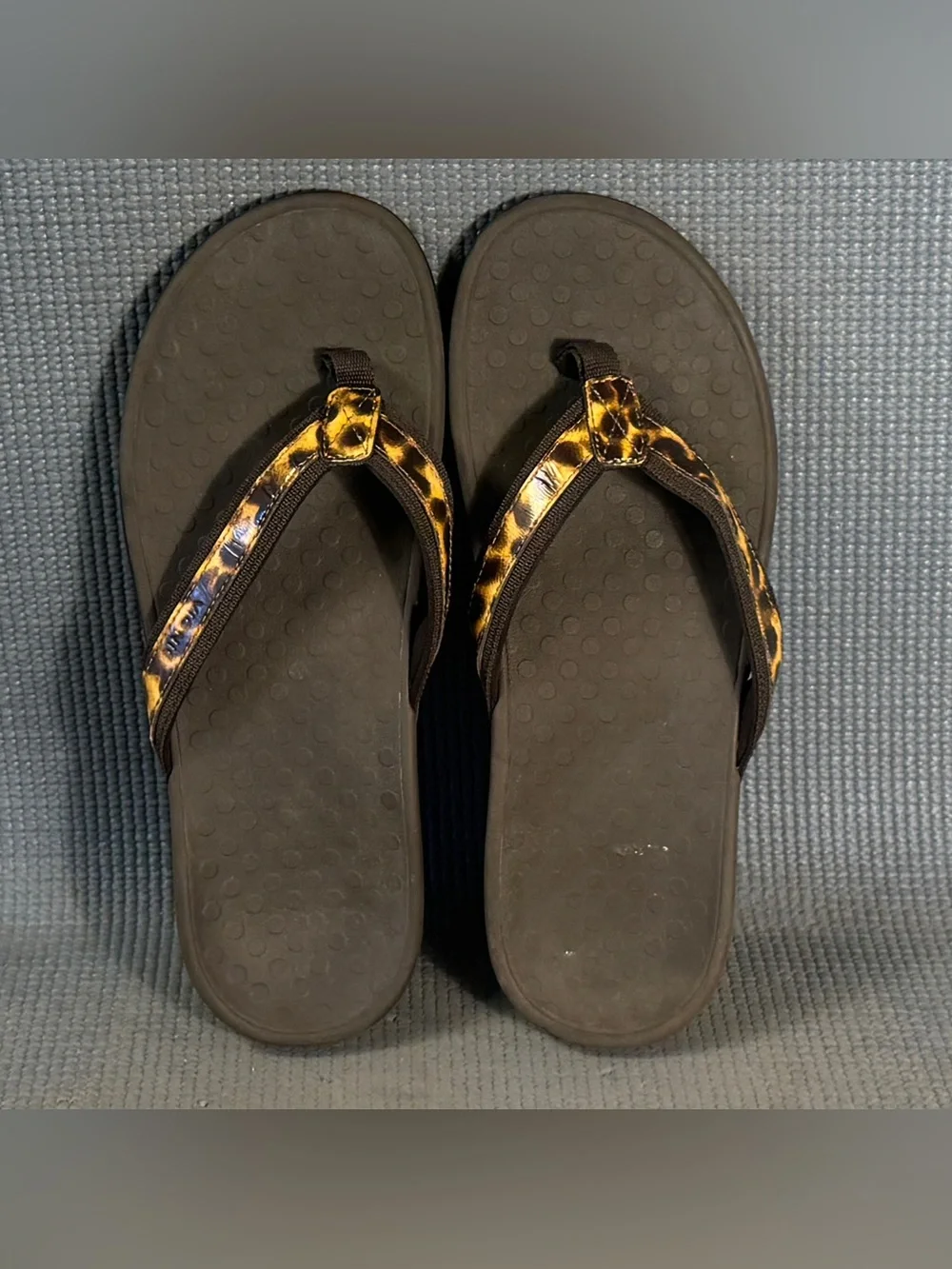 Vionic Women’s Tide II Leopard Print Flip Flop Sandals Size 9